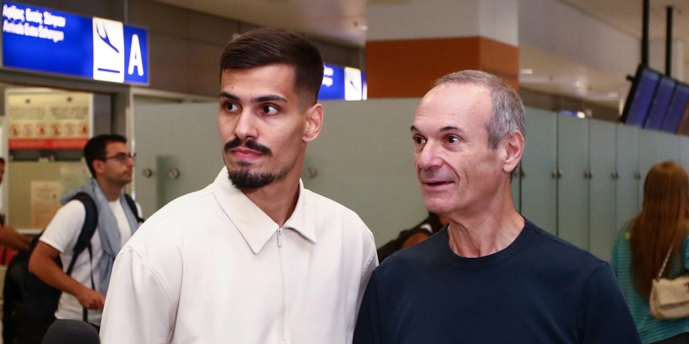 Ο Μίλος Πάντοβιτς στην Ελλάδα για τον Παναθηναϊκό. 