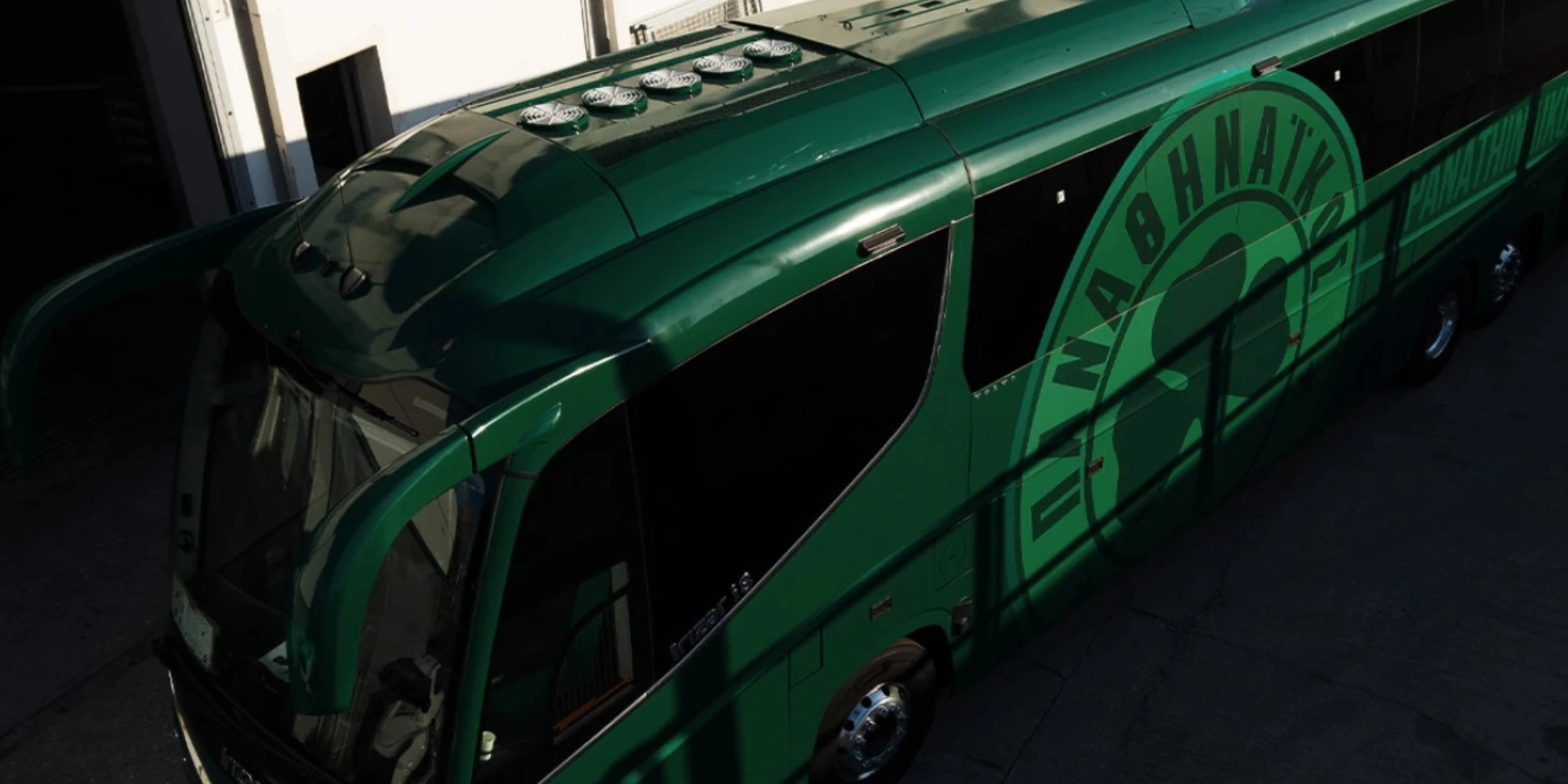 https://www.onlypao.gr/cgi/image/quality=95,fit=crop,width=2000,height=1000/images/poulman_panathinaikos_1.jpg