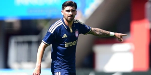 JOTA-SILVA-OLYMPIACOS.jpg