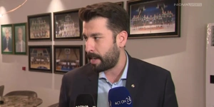 Ντίνος.png