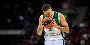 sloukas-pao.jpg