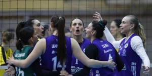 women volleyball.jpg