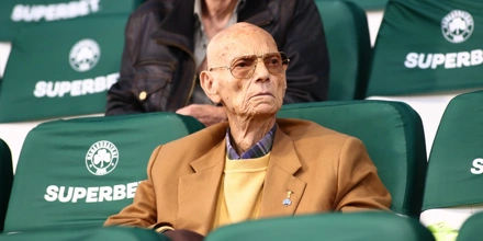 antoni;adis.jpg