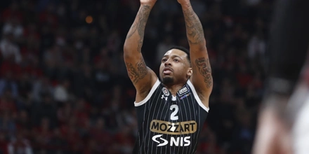 Σοκ στην Παρτίζαν με Κάρλικ Τζόουνς - Χάνει και Παναθηναϊκό! JONES.jpg