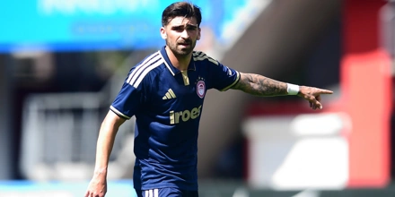 JOTA-SILVA-OLYMPIACOS.jpg