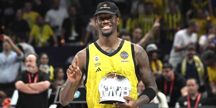 Nigel Hayes-Davis.jpg