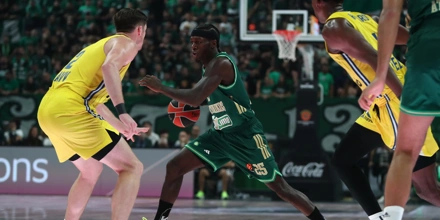 Ο Ναν άλλαξε παπούτσια στο ημίχρονο και βελτίωσε κατακόρυφα την απόδοσή του (vid) nunn.jpg