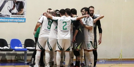 podosfairo salas.jpg