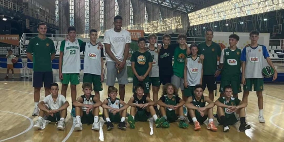 Παναθηναϊκός Aktor: Επισκέφθηκε την PAO BC Academy ο Γιάννης Αντετοκούνμπο (vid)