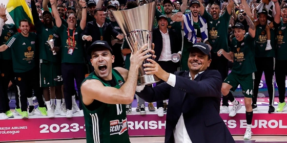 Το «ευχαριστώ» του Σλούκα στον Αταμάν (pics)