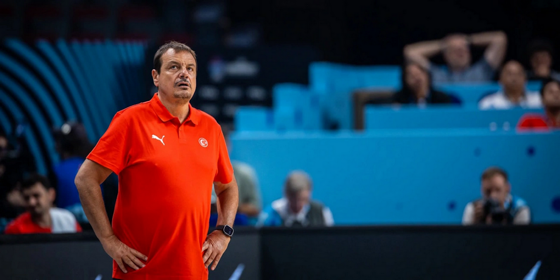 Eurobasket 2025: Ο Αταμάν παρακολουθεί από κοντά το Ελλάδα - Ισραήλ (vids)