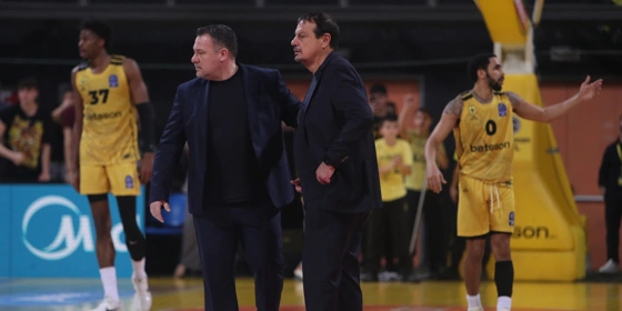 Παναθηναϊκός: Αποβολή για Χολμς και Αταμάν στο τέταρτο δεκάλεπτο του αγώνα με τον Άρη!