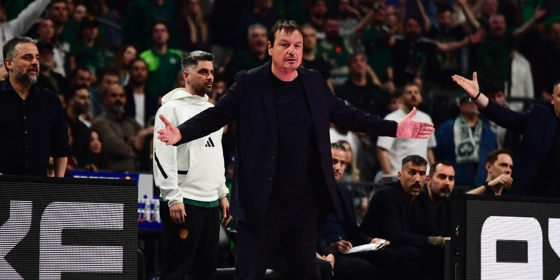 Δεν έκανε δηλώσεις ο Αταμάν: «Ήταν θέατρο, όχι αγώνας μπάσκετ»