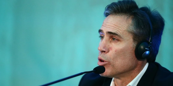 Κορόνα: «Εκτιμώ το γεγονός ότι έχω τον πρόεδρο του συλλόγου τόσο κοντά μου»