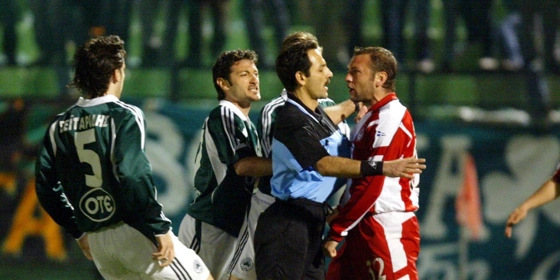 Όταν ο Δούρος έκανε ΤΑ ΠΑΝΤΑ για να δώσει το Πρωτάθλημα στον Ολυμπιακό! (pics/vid)