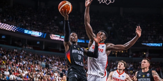 Τουρκία - Γερμανία 83-88: Με... υπογραφή Σρέντερ στην κορυφή της Ευρώπης