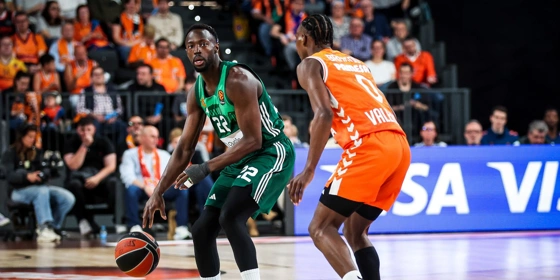 Euroleague: H Βαλένθια πέτυχε 10 τρίποντα στο πρώτο μισό του αγώνα με τον Παναθηναϊκό!