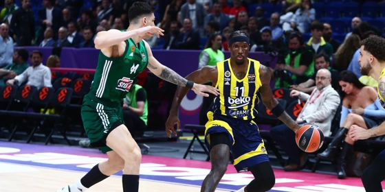 Εuroleague: «Ο Χέιζ - Ντέιβις επέστρεψε» (vids)