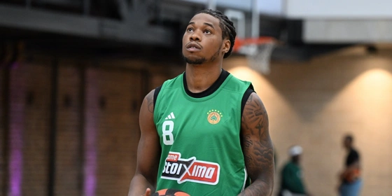 Χολμς: «Ο Σλούκας είναι σπουδαίος floor general, εμπειρία ζωής το ταξίδι στην Αυστραλία»