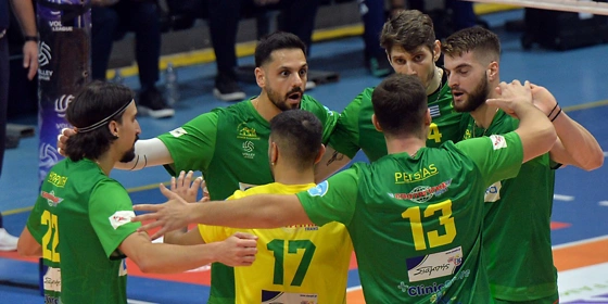 Καλαμάτα - Ολυμπιακός 3-2: Ένας πρώην «πράσινος» έριξε στο καναβάτσο τους «ερυθρόλευκους»  (vid)