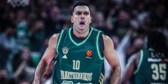 Σλούκας: Τα αποδυτήρια μετά την «εκατοστάρα» (vid)