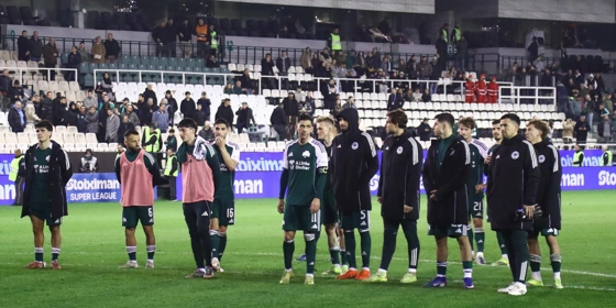 Παναθηναϊκός: Oι παίκτες στάθηκαν μπροστά από τη Θύρα 13 και αποδοκιμάστηκαν!