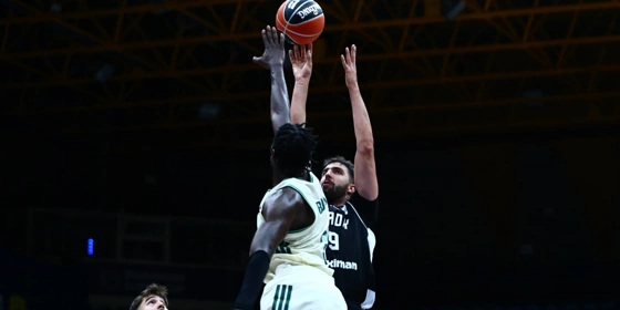 Παναθηναϊκός - ΠΑΟΚ 82-84: Αποκλεισμός με buzzer-beater Όσμαν