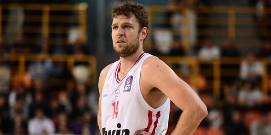 Απάντησε σε ερώτηση για Χέιζ - Ντέιβις ο Βεζένκοφ