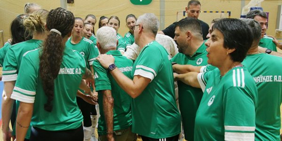 Παναθηναϊκός: Tα «Φίνα Κορίτσια» ηττήθηκαν από τον ΑΟ Θήρας στον τελικό του τουρνουά «Νομίκεια 2025»