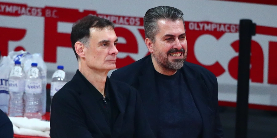 Ο Μπαρτζώκας στο Game 3 των τελικών