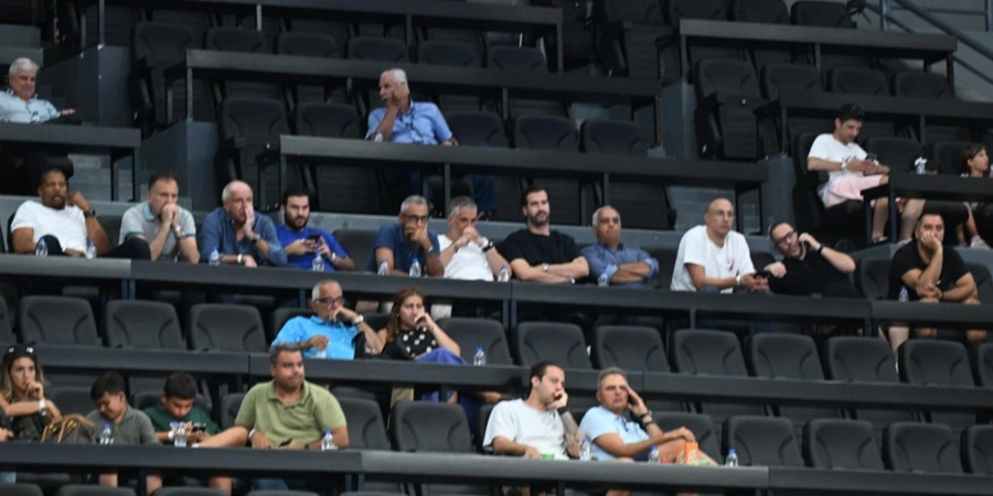 Αντιπροσωπεία του Παναθηναϊκού στο T-Center