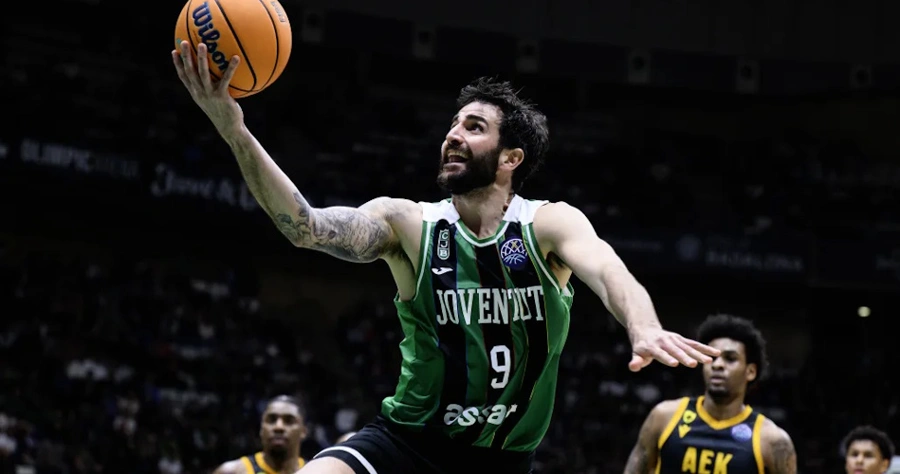 9b629dd8-ricky-rubio-layup-joventut-vs-aek-basketball-champions-league.jpg Ο Ρίκι Ρούμπιο με την φανέλα της Μπανταλόνα
